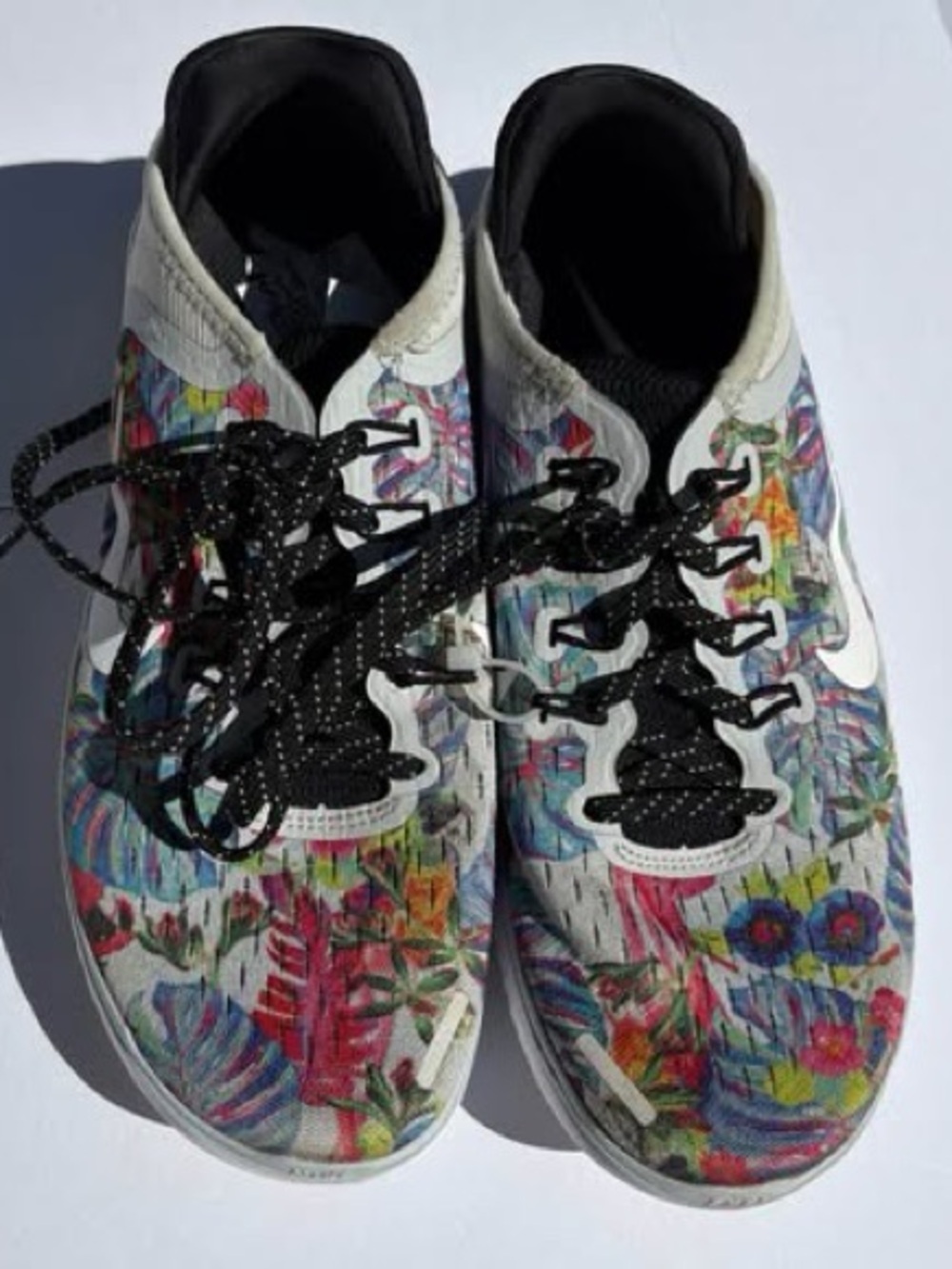 Nike Women’s Free Run - Floral - Women’s size 8